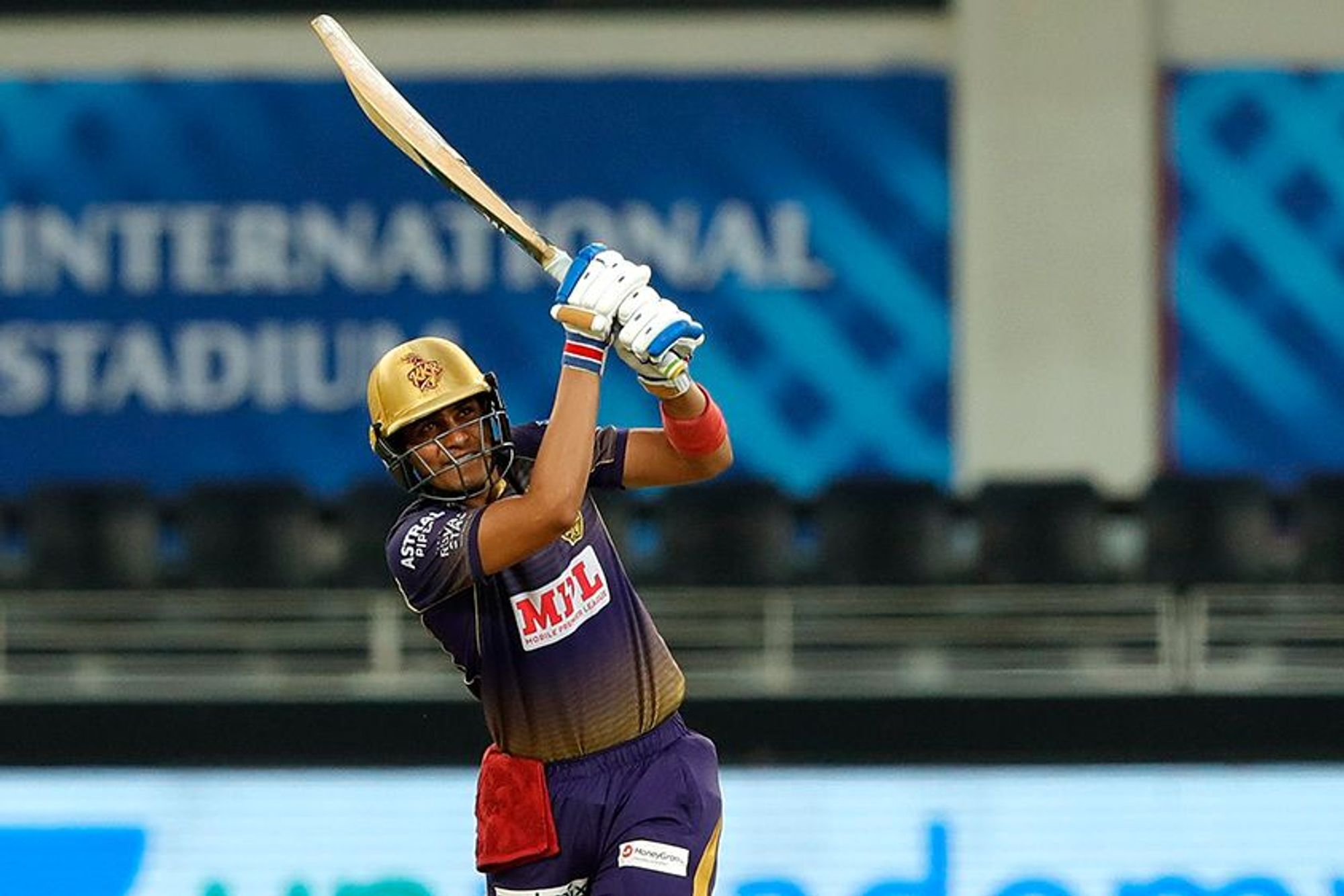 CSK vs KKR | Twitter reacts to Ambati Rayudu's stunning field work to send Shubman Gill packing 