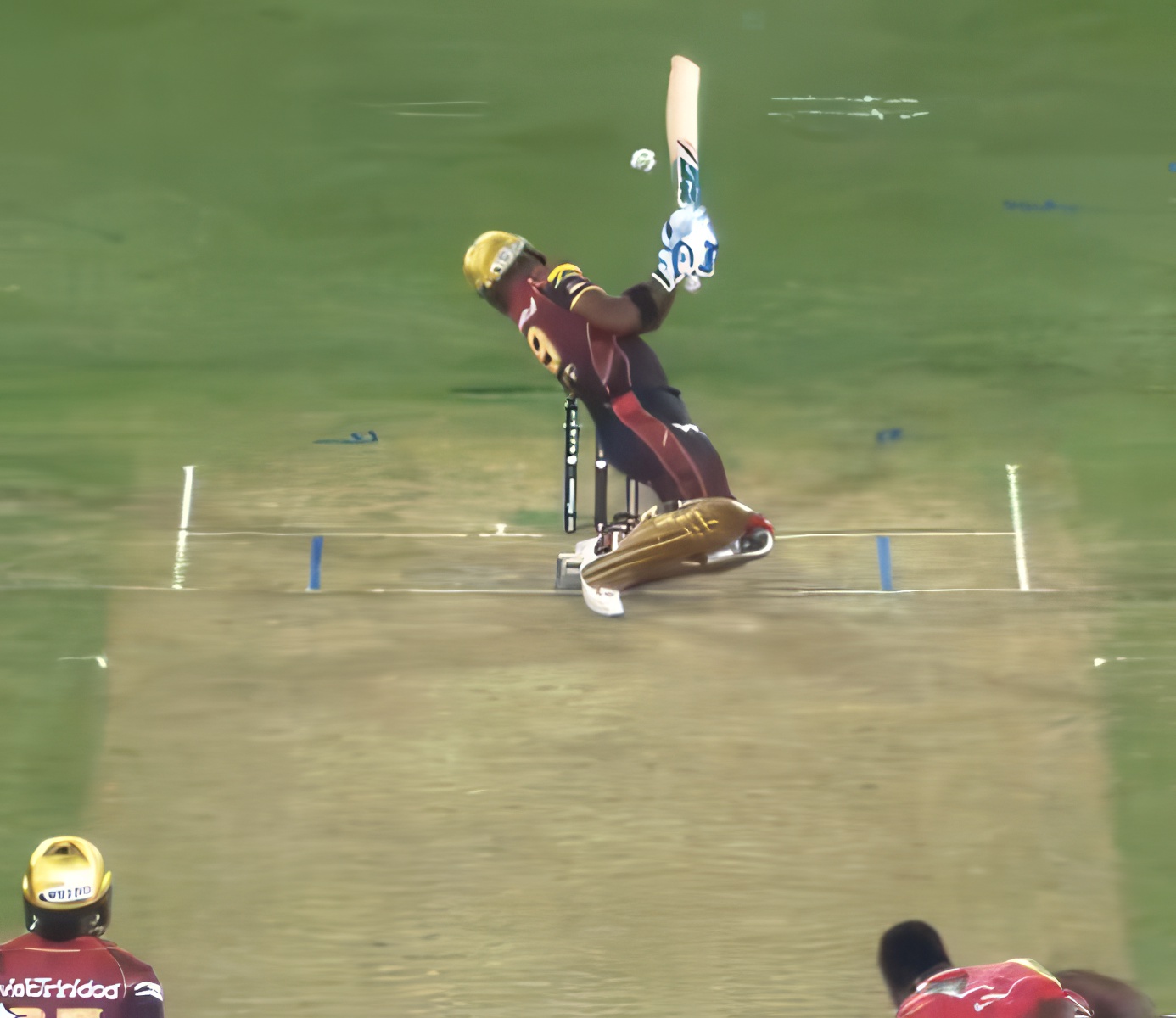 Nicholas Pooran fails to escape Romario Shepherd's short-pitched ball